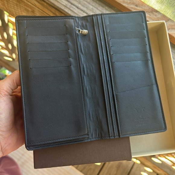 Louis Vuitton Monogram Mahina large hobo. With wallet - Picture 5 of 7